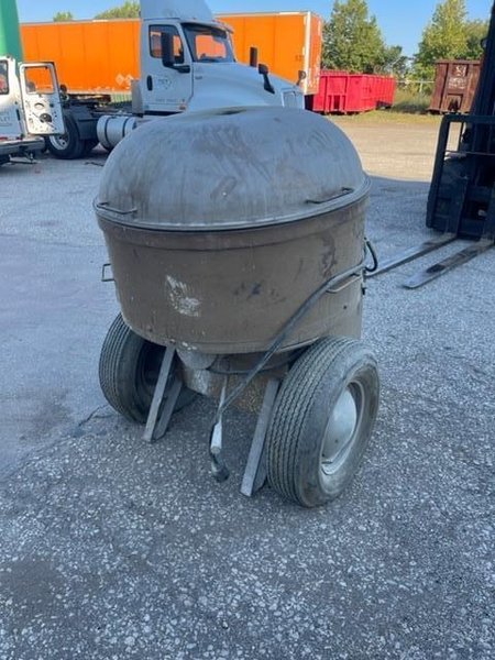 Mcenglevan model mx250 250# portable mixer s/n 109, s blades, 5hp, 240 volt