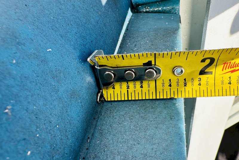 EMI Plastics Equipment  |  EAC12 - 48 - 40  |  12” x 48" Incline Belt Conveyor