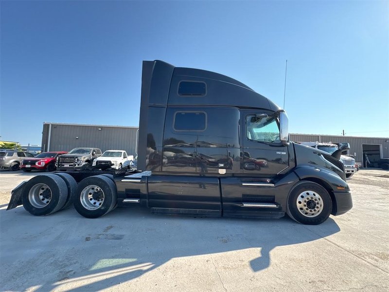 2024 Volvo VNL64T860 4V4NC9EH6RN656675