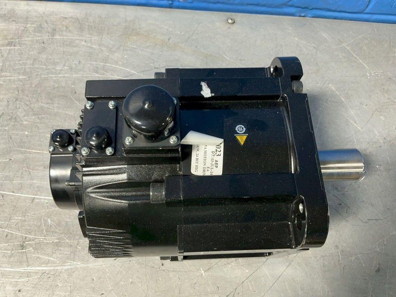 YASKAWA ELECTRIC 4.4 KW AC SERVO MOTOR  -  SGM7G-44A7A2E