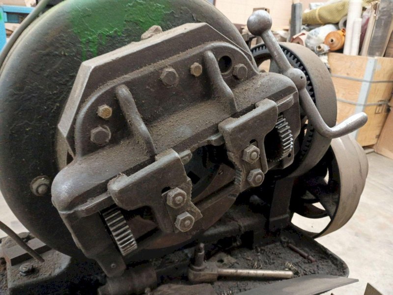 OSTER VINTAGE PIPE THREADER MACHINE: YOBRO #24095