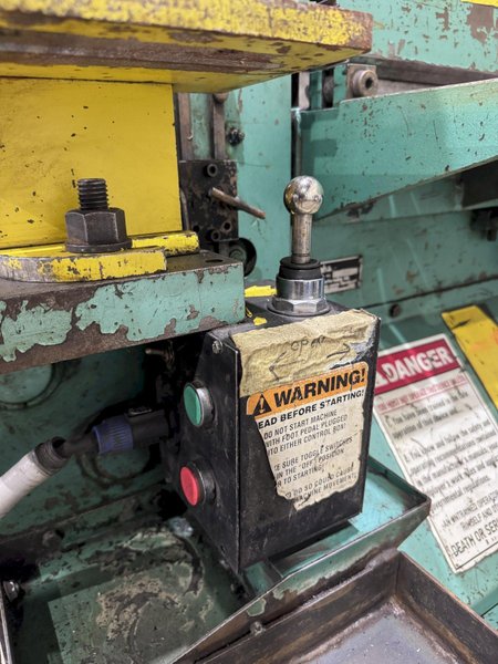 50 TON PIRANHA P3 HYDRAULIC IRONWORKER: STOCK #80707