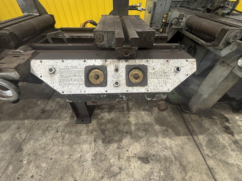 18" X 20" MARVEL SERIES 81A VERTICAL BAND SAW: STOCK #23179