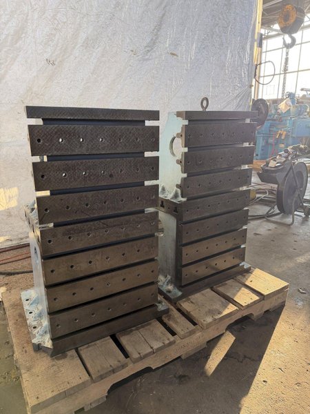 20" X 40" DEVLIEG BOX TYPE 4-PIECE ANGLE PLATE SET. STOCK # 0115126