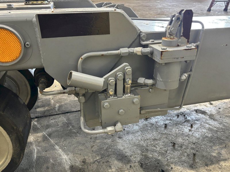 AIRCRAFT PLANE DISABLED WHEEL DOLLY SYSTEM BY CHAMPS INDUSTRIES: STOCK #21970