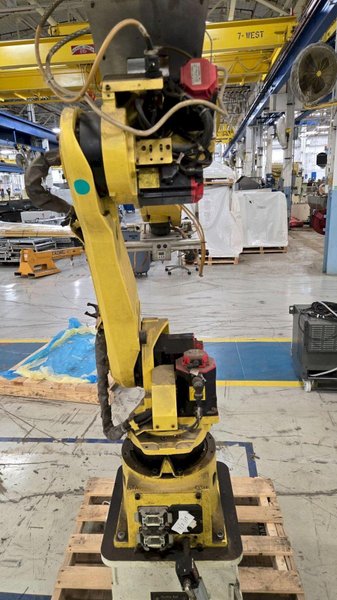 FANUC M-16IB/20 + R-J3IB ROBOT ARM AND CONTROL PANEL NO TEACH PENDANT USED