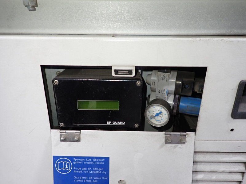 LEYBOLD 7.3 KW VACUUM PUMP  -  SP250