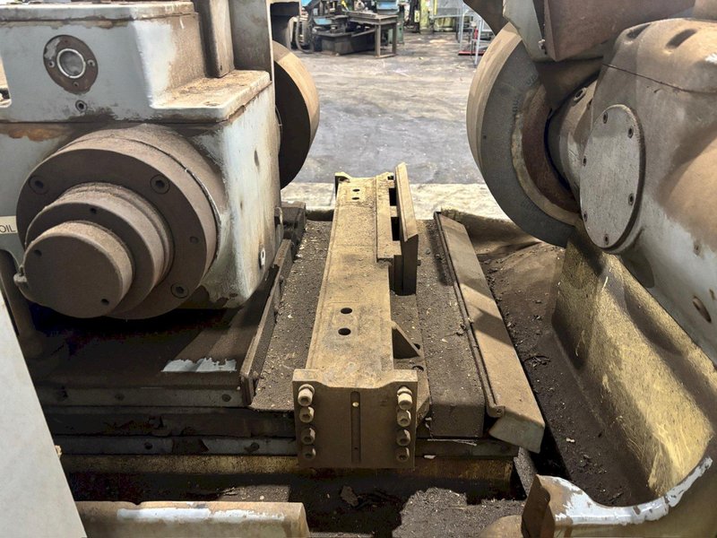 3" CINCINNATI CENTERLESS GRINDER: STOCK #22934