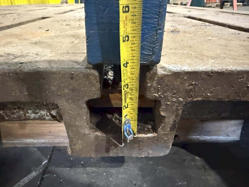 12&#039; LONG X 8&#039; WIDE X 5&quot; THICK T-SLOTTED FLOOR PLATE / LAYOUT TABLE: YOBRO #23835