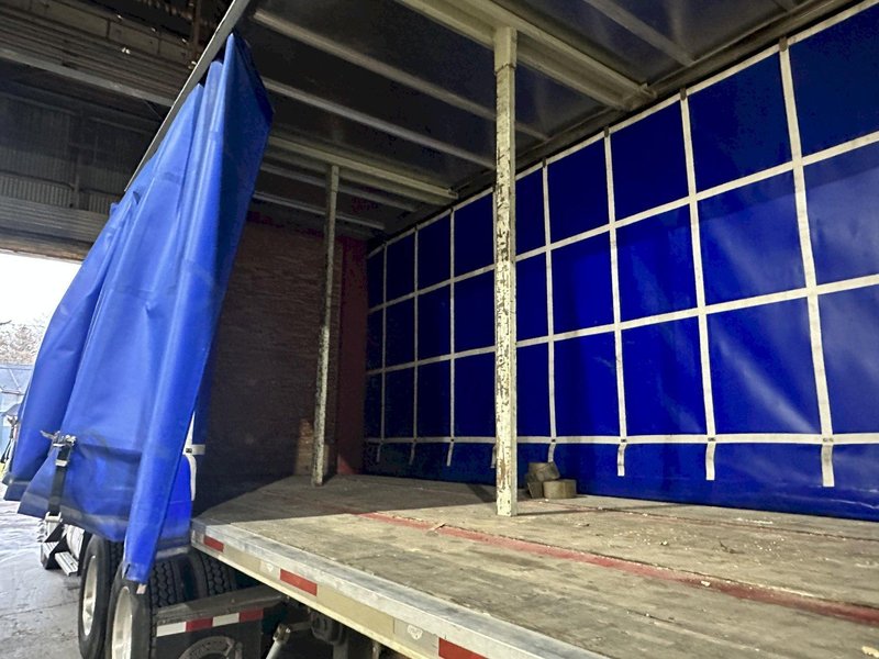 2007 X 53' UTILITY MFG  SLIDING CURTAIN-SIDE SEMI TRAILER: STOCK #19607