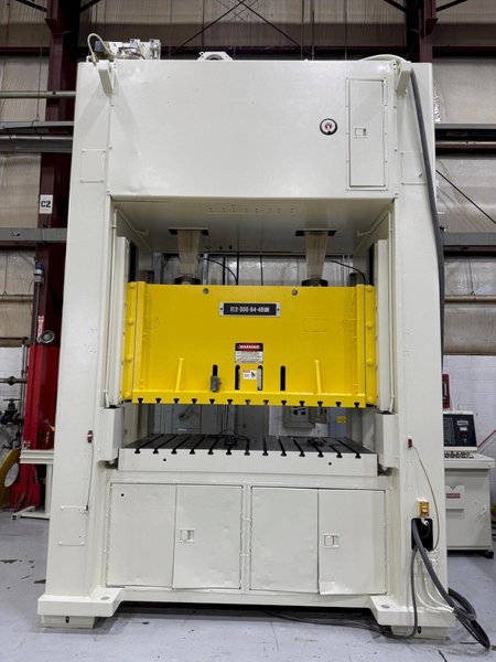 300-ton Clearing Niagara SE2-300-84-48UH Used Straight Side Mechanical Metal Stamping Press For Sale, Reconditioned 2025