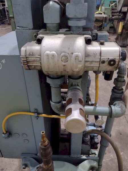 BTM TOG-L-LOC B-20H 4.5 STROKE SHEET METAL JOINING MACHINE: YOBRO #24799