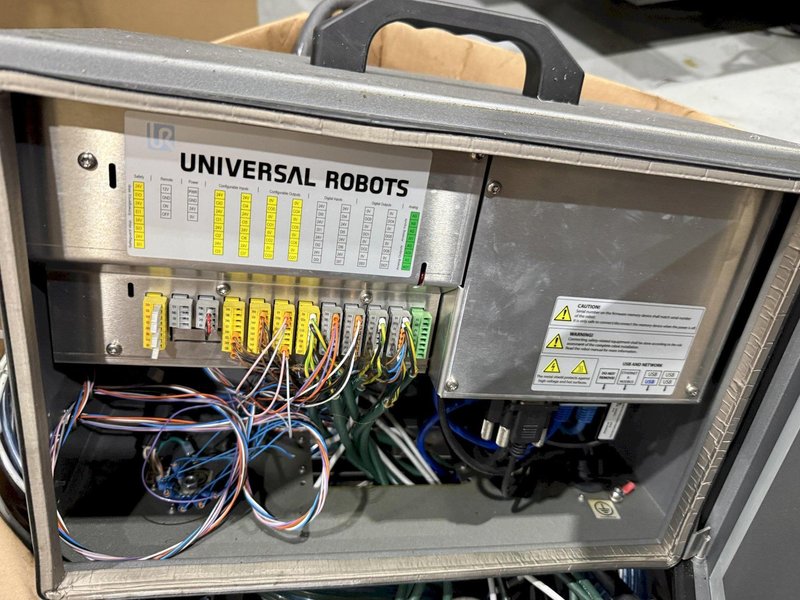 2018 Universal UR10 Collaborative Robot Arm | Vention Robot Table | 22lbs | 51" Reach