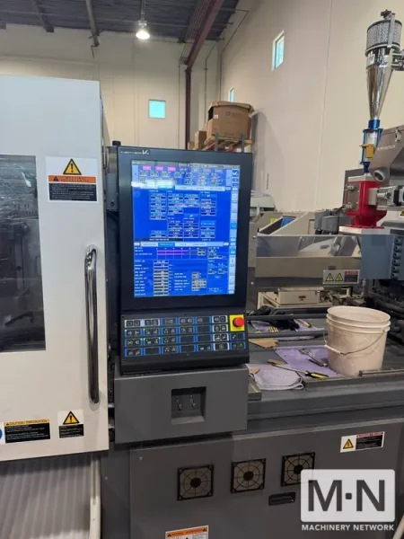 200 TON 6.3 OZ TOSHIBA MODEL EC200SXIIIV70-U48 ELECTRIC INJECTION MOLDING MACHINE MFG 2022