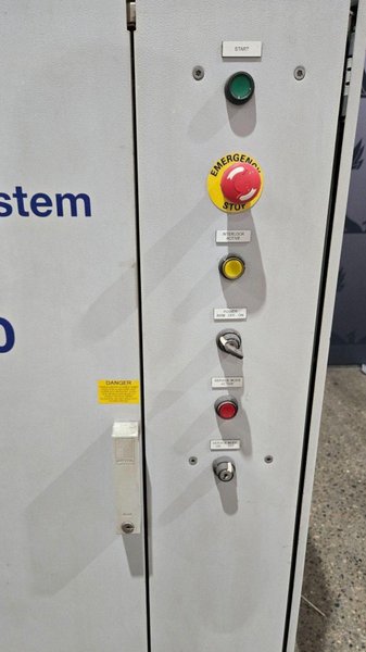 IPG PHOTONICS YLS-1000-S2T-TR Ytterbium Laser System USED
