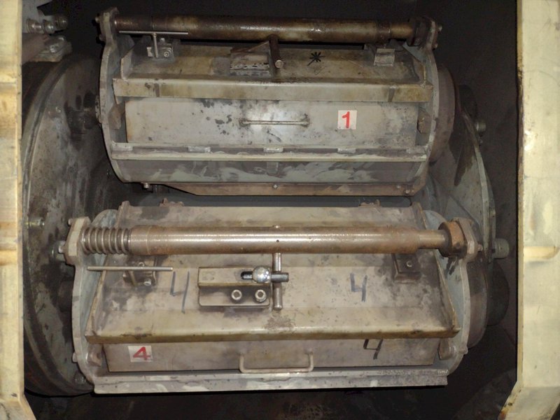 SINTOBRATOR MODEL #EC-2-P-008 CAROUSEL TYPE TUMBLING FINISHER: STOCK #18784