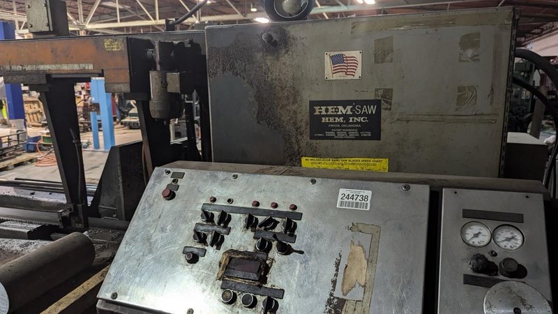 37″ x 27″ HEM H160XLM Dual-Column Horizontal Band Saw, 1990