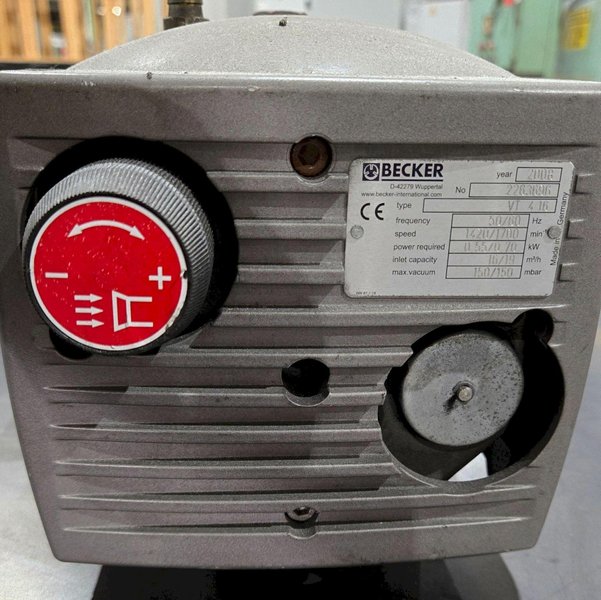 BECKER 2263696 VT 4.16 VACUUM PUMP USED