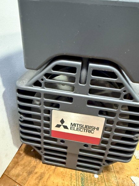 MITSUBISHI SJ-D5.5/120-01 SPINDLE MOTOR USED