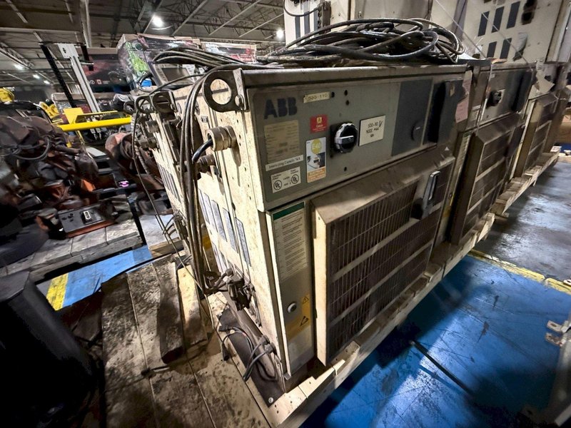 ABB S4CPLUS Robot Controller Type: IRB6400R M2000 PARTS ONLY