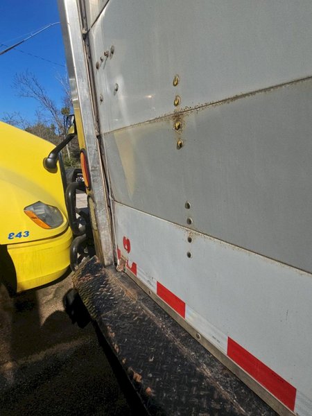 Peterbilt 337 Straight Truck, 2016 – Cummins/PACCAR Diesel, Allison Automatic, Medium-Duty Delivery Truck