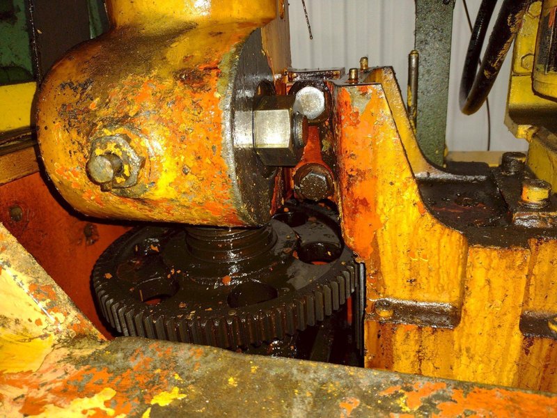 75 TON L&amp;J NO. EM275-42-24 HIGH SPEED STRAIGHT SIDE STAMPING PRESS. STOCK # 0778525