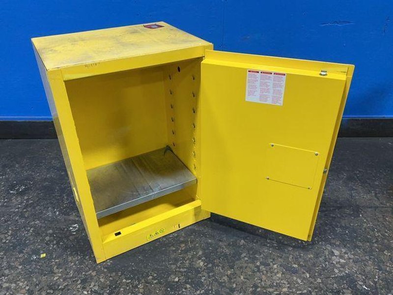JUSTRITE 12 GALLONS FLAMMABLE LIQUID STORAGE CABINET  -  SURE-GRIP EX