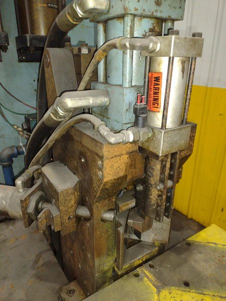 BTM CORPORATION TOG-L-LOC CORNER NOTCHER: YOBRO #25120