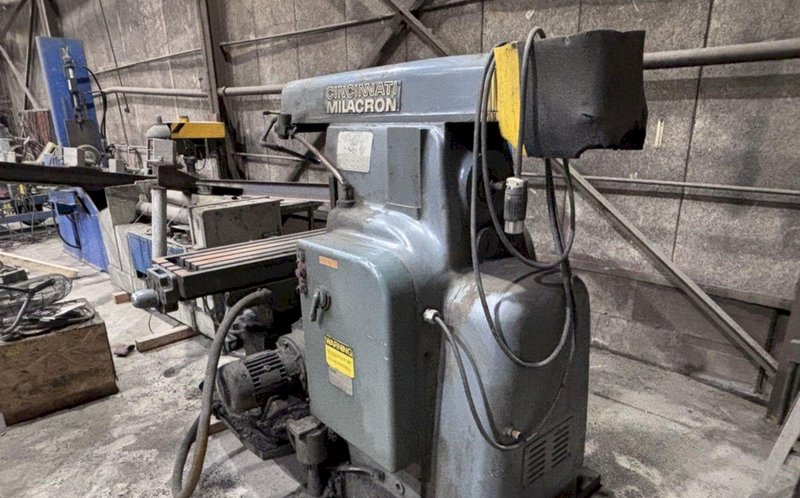 16" CINCINNATI MILACRON MODEL #LL 415-16 PLAIN DIAL TYPE MILL: YOBRO #24825