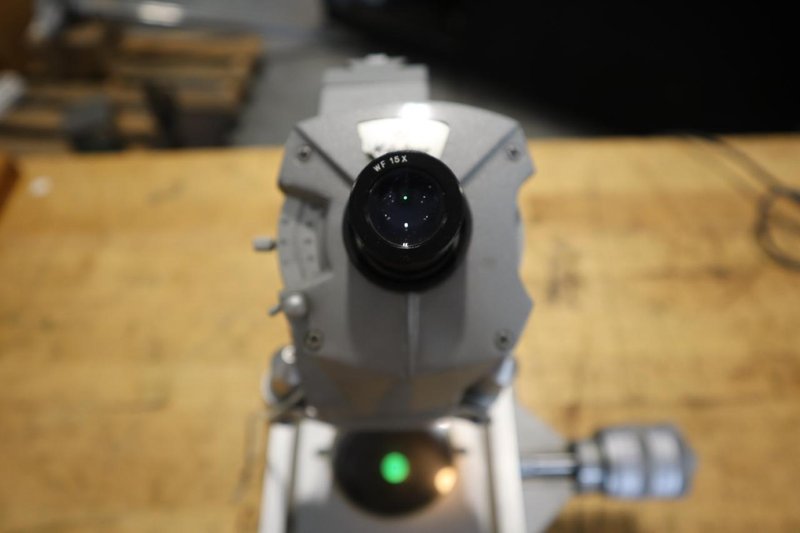 Mitutoyo ToolMakers Microscope, Surface and ProfileIllumination, 2X Lens, 15X Eyepiece Lens, Micrometer Adjust Stage Travels- Auction Item