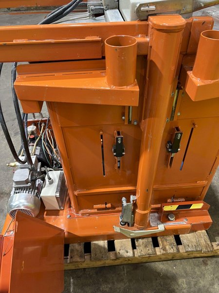 20&quot; X 20&quot; X 28&quot; ORWAK  MODEL #5031-E HYDRAULIC VERTICAL COMPACTOR / BALER: STOCK #16758