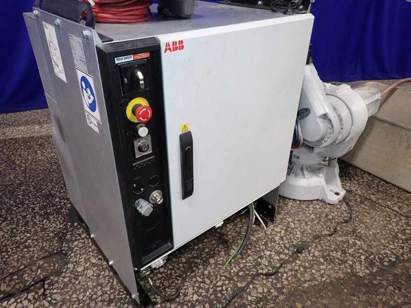 ABB ROBOT  -  IRB 2600