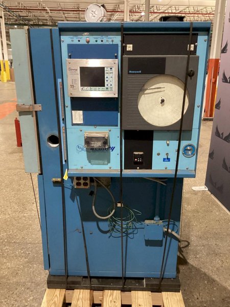 TENNEY TTC-220-I ENVIRONMENTAL TEST CHAMBER OVEN USED