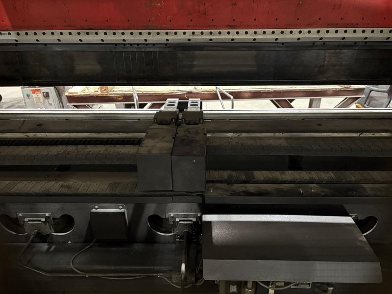 243 Ton x 14’ Amada HDS-2204NT Hydraulic Press Brake, 2011 – Backgauge