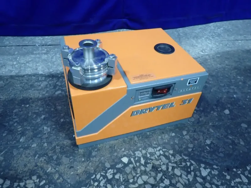 ALCATEL VACUUM PUMP STATION  -  DRYTEL 31