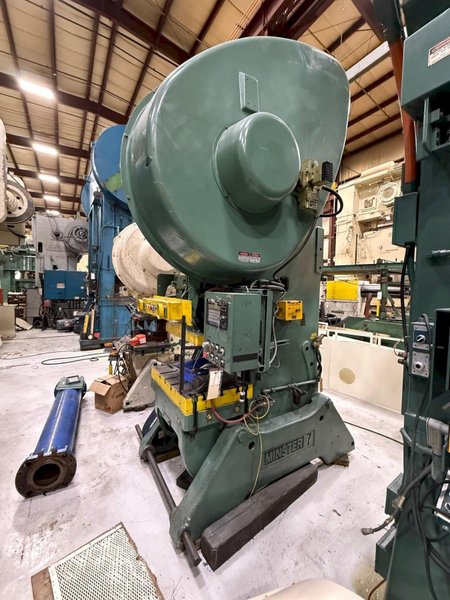 75 ton Minster #7D-SS Die-Namic Mechanical Metal Stamping OBI Single Crank Press For Sale, Year 1983