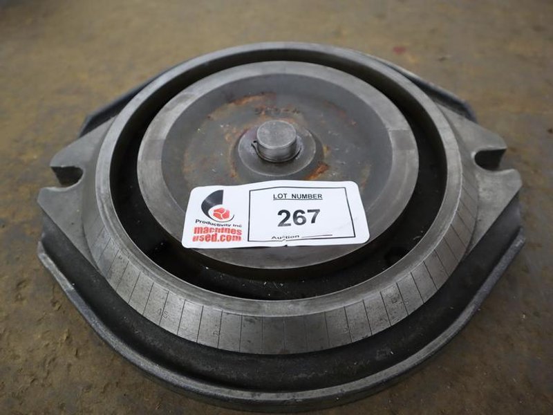 Kurt D-60 6" Machine Vise Swivel Base- Auction Item