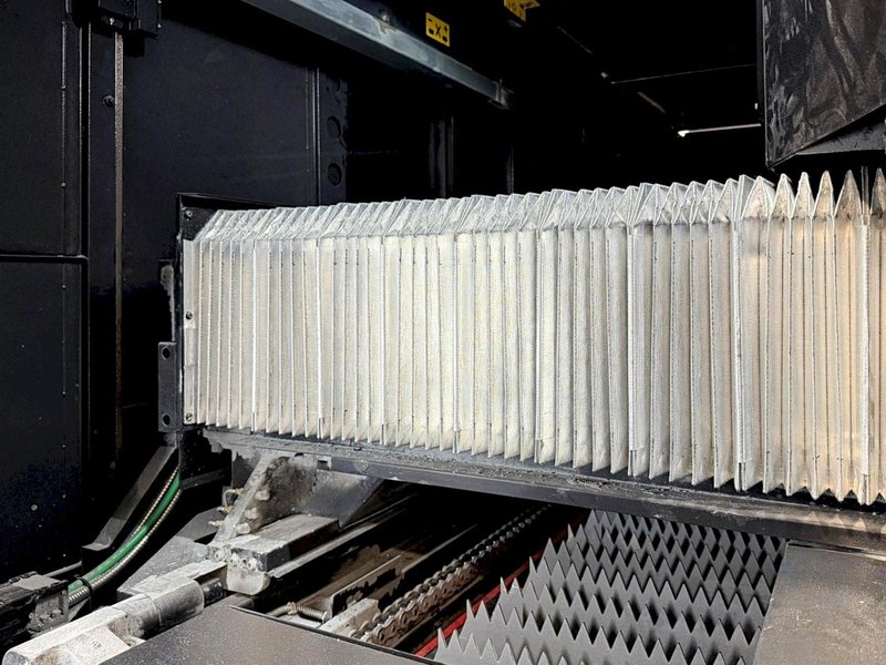 Amada Ventis 3015 AJ Fiber Laser