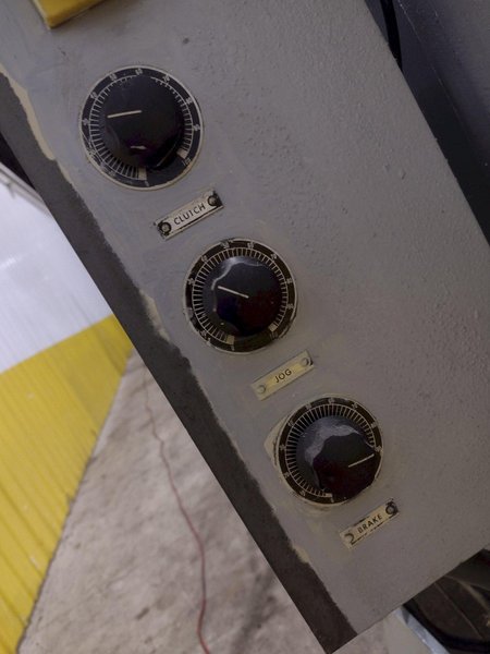 28" X 48" LEBLOND MODEL 3H ENGINE LATHE, 2-1/2" SPINDLE HOLE: YOBRO #24837