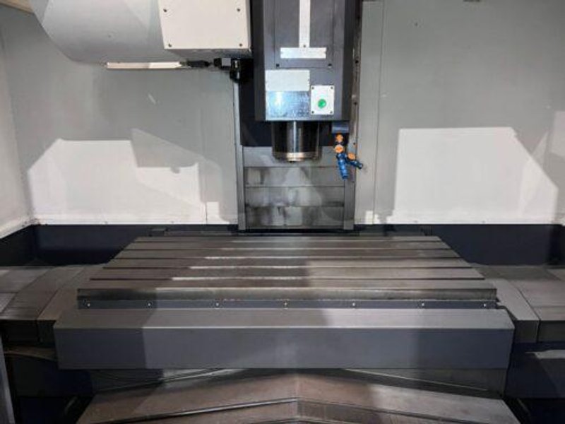 Hwacheon Sirius 550 CNC Vertical Machining Center – Mill