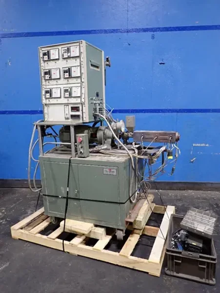 C.W. BRABENDER EXTRUDER  -  2503