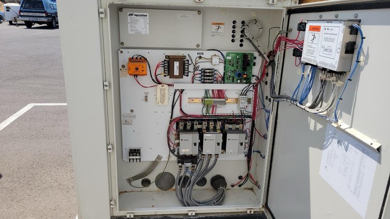 Ingersoll Rand Sierra H200 Oil-Free Rotary Screw Air Compressor, 2001