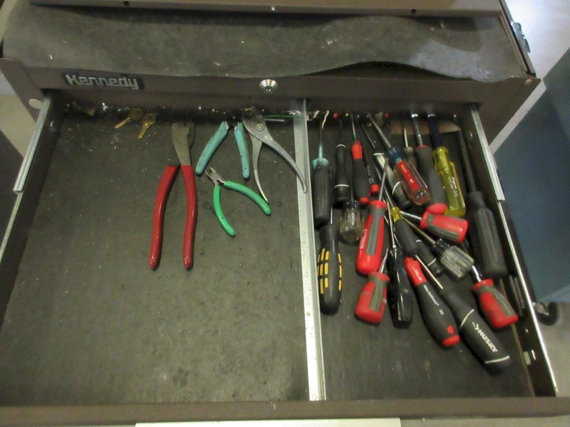 Kennedy 19-Drawer Rolling Tool Chest with Top and Bottom Units, Side Shelf and Contents- Auction Item