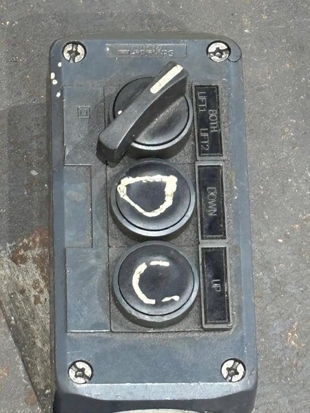 24,000 LBS X 7’ X 4’ AUTOQUIP MODEL #36KK24 HYDRAULIC LIFT TABLE: YOBRO #24355