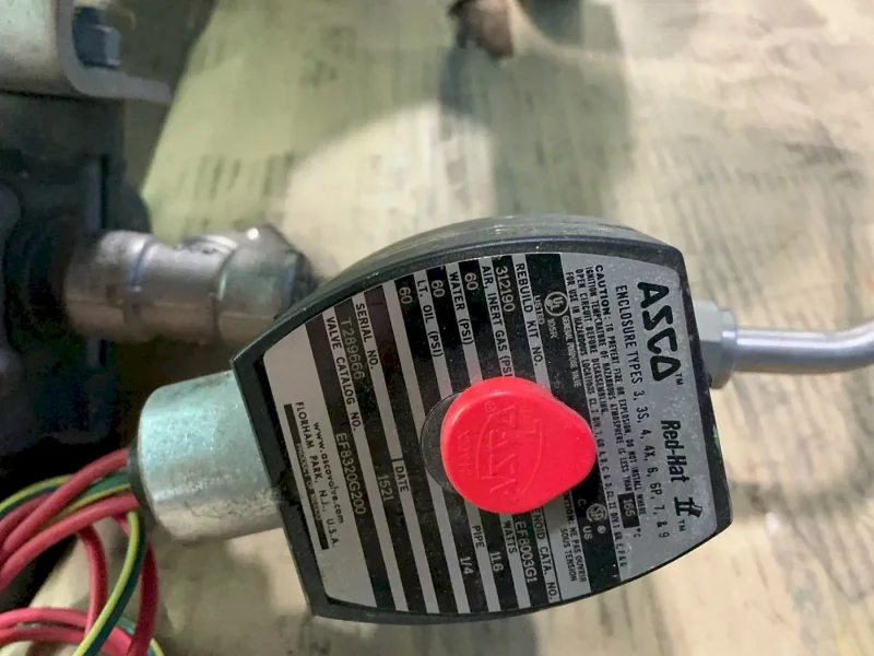 FISHER D4 CL1500 CONTROL VALVE   -  D4 (SPRING-TO-CLOSE)