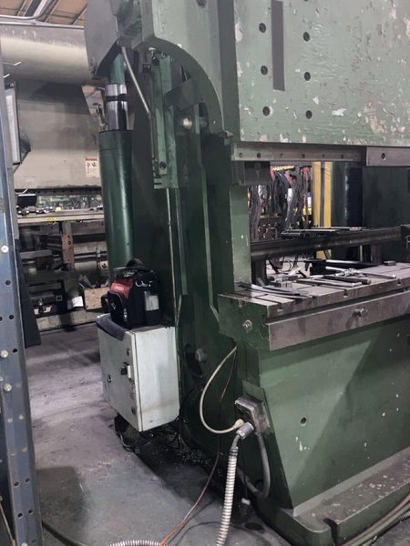 ACCURPRESS Press Brake - Georgia, USA