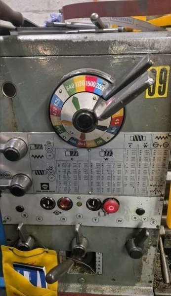 COLCHESTER TRIUMPH 2000 LATHE