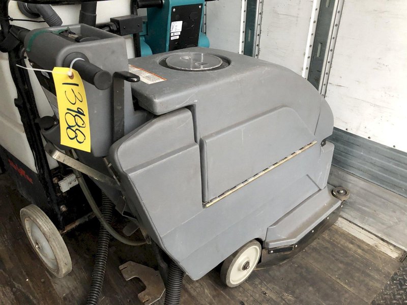 CASTEX MODEL FS-2000 AUTO FLOOR SCRUBBER: STOCK #13988