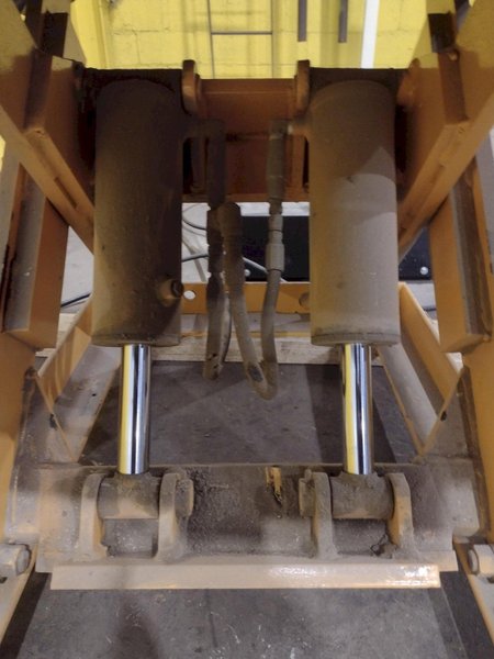 4,000 LBS X 48" X 40" ECONO LIFT MODEL SL2340 HYDRALIC SCISSOR LIFT TABLE: STOCK #20942