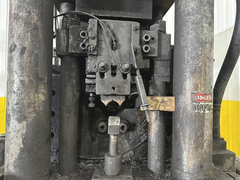 5&quot; (530 TON) AMD MODEL #530-2230 AUTOMATIC HYDRAULIC BAR &amp; BILLET SHEAR OR HYRDRAULIC PRESS: STOCK #22660